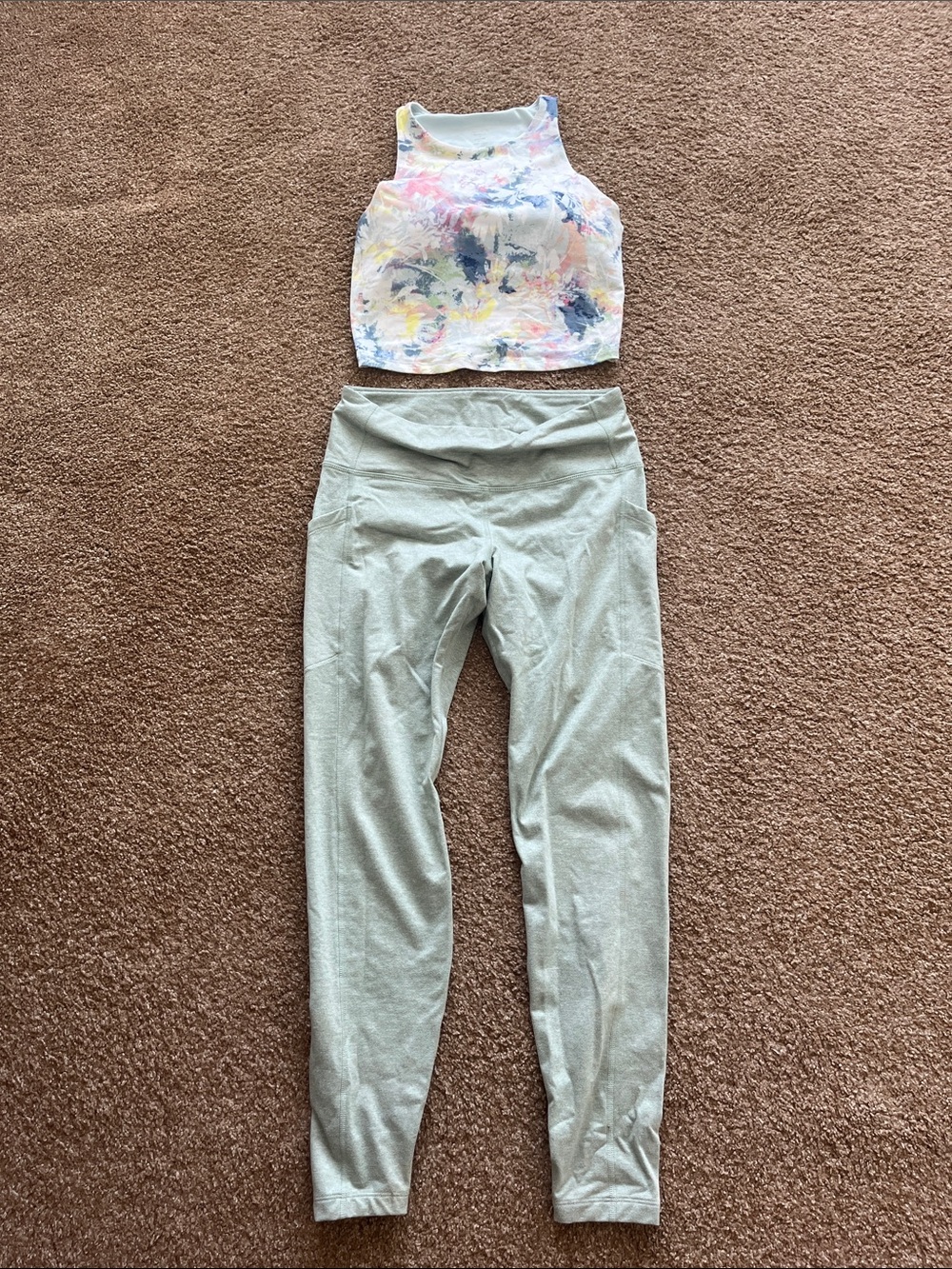 S Green Womens Active Gym Set: Tank with build in-bra and leggins, never used